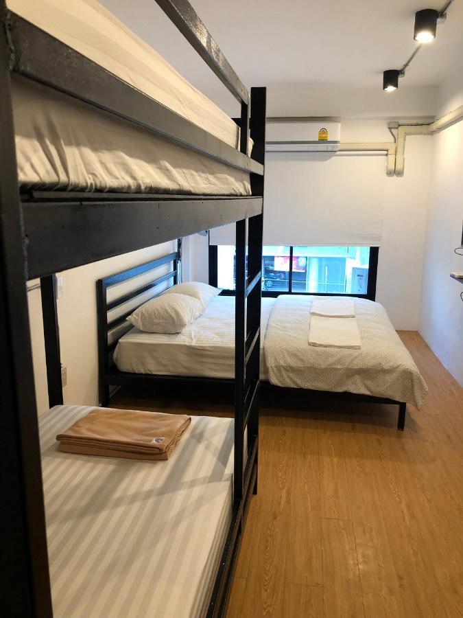 Labkoff Cafe And Hostel Канчанабури Екстериор снимка